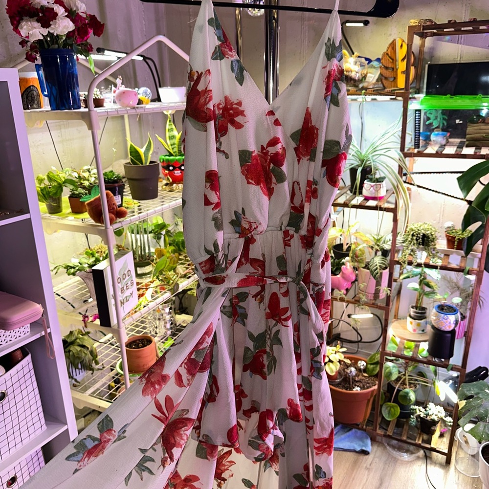 Floral V-Neck Maxi Dress